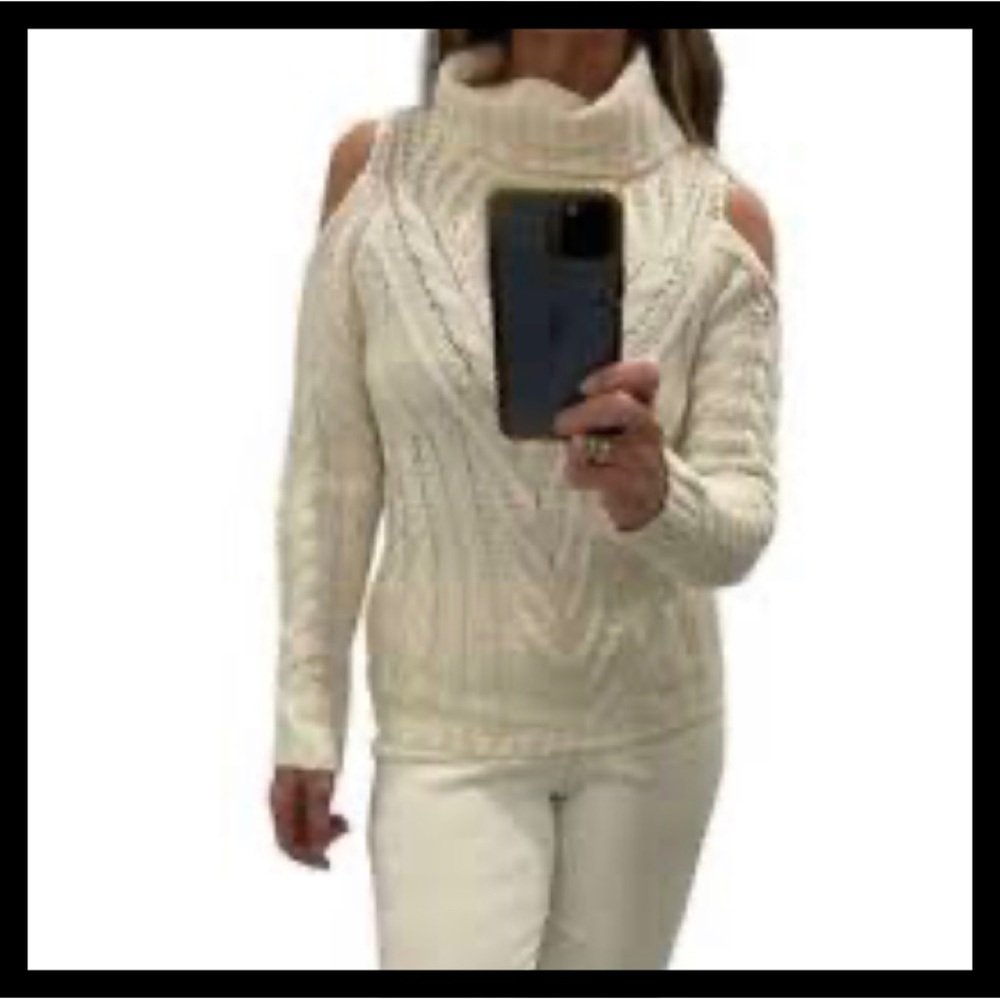American Rag cold shoulder sweater - Picture 15 of 15